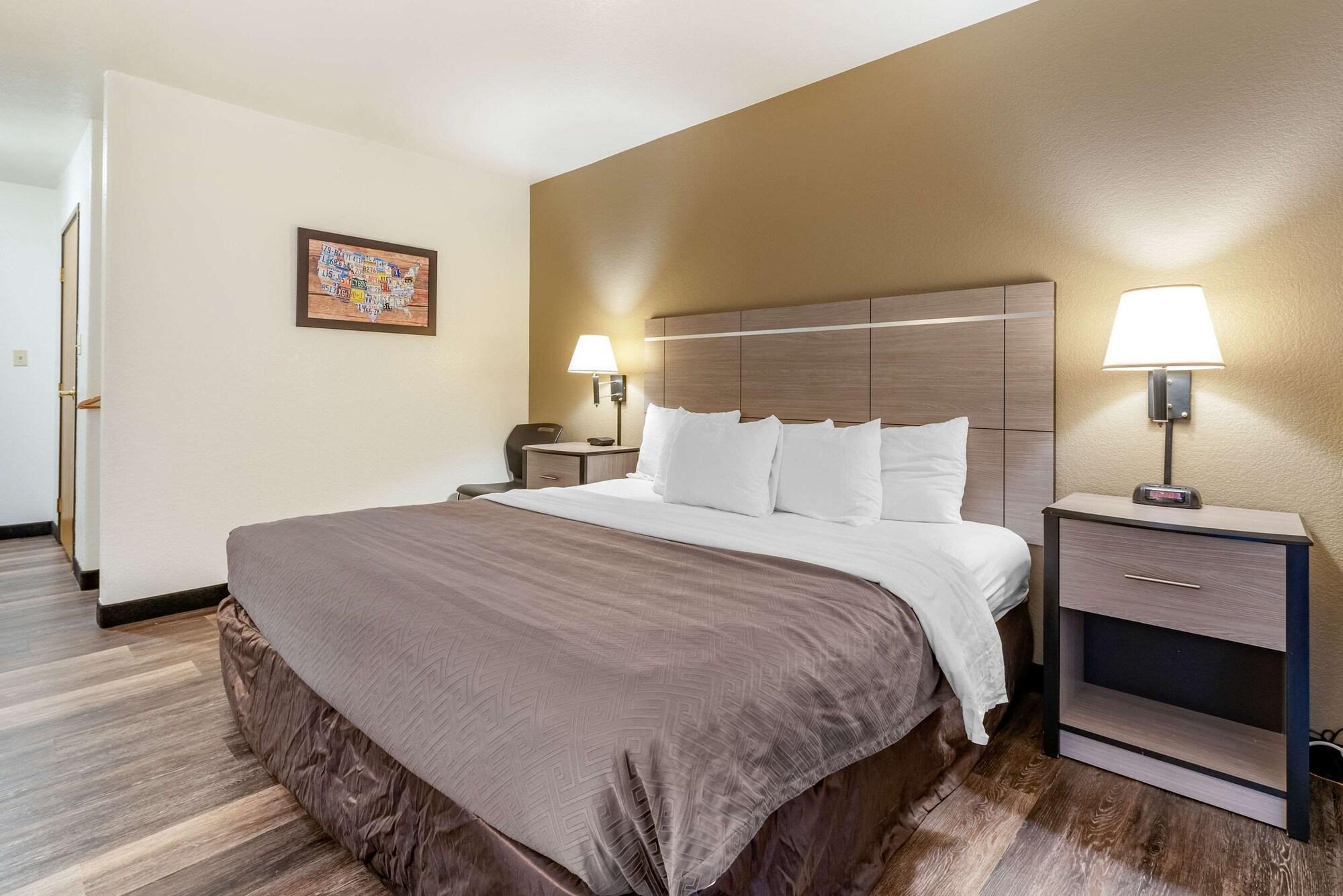 Econo Lodge Пуебло Екстер'єр фото